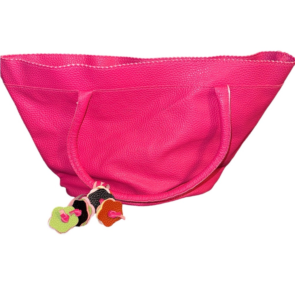 Pink bucket faux leather hand bag.